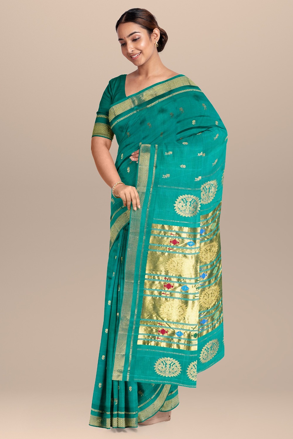 Buy Priyadarshini (A Karnataka Govt. Enterprise) Mangalore Handloom Cotton  Saree (Green) at Amazon.in